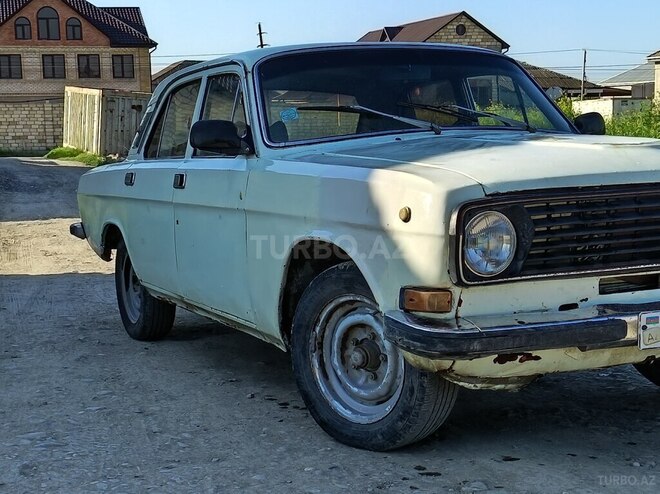 GAZ 24 "Volga"-4