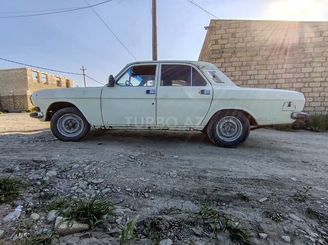 GAZ 24 "Volga"-5