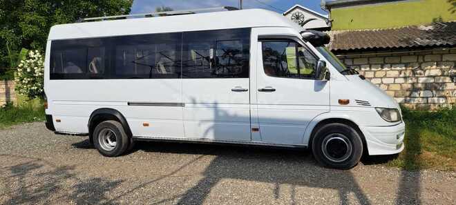 Mercedes Sprinter 416-8