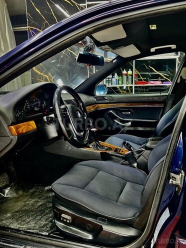 BMW 525-8