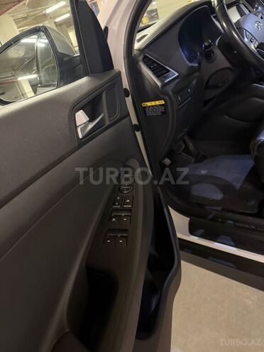 Hyundai Tucson-17