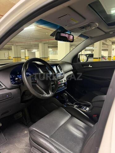 Hyundai Tucson-10