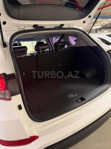 Hyundai Tucson-13