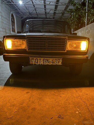 LADA (VAZ) 2107-2