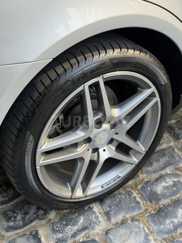 Mercedes E 200 2013, 220,097 km - 2.1 l - Bakı