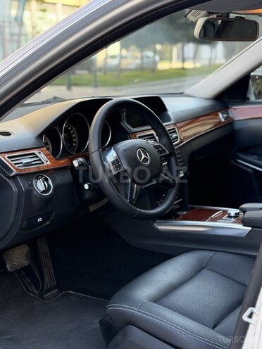 Mercedes E 200 2013, 220,097 km - 2.1 l - Bakı