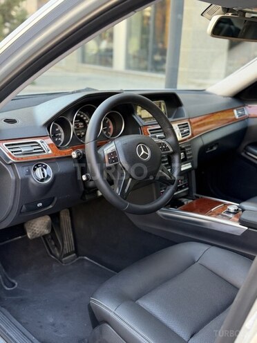 Mercedes E 200 2013, 220,097 km - 2.1 l - Bakı