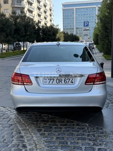 Mercedes E 200 2013, 220,097 km - 2.1 l - Bakı