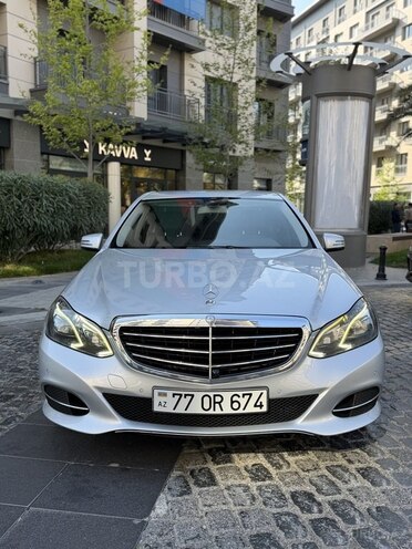Mercedes E 200 2013, 220,097 km - 2.1 l - Bakı