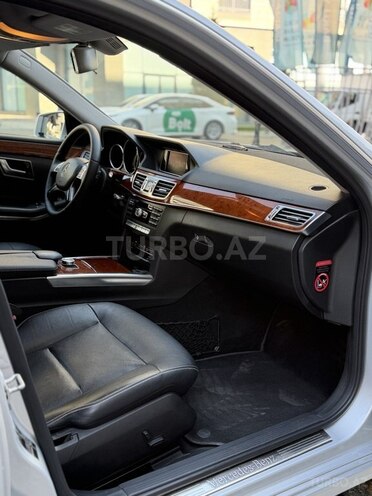 Mercedes E 200 2013, 220,097 km - 2.1 l - Bakı