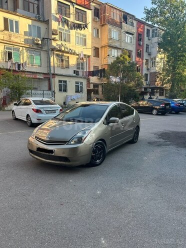 Toyota Prius-1