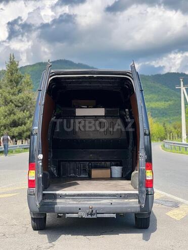 Ford Transit-19