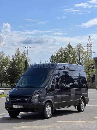 Ford Transit-21