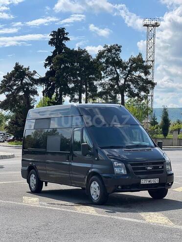 Ford Transit-11
