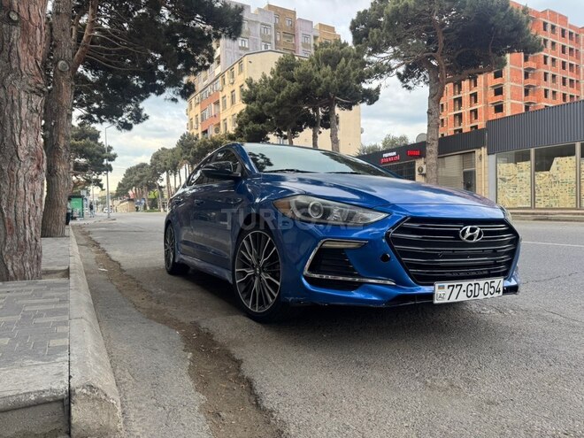 Hyundai Elantra-15