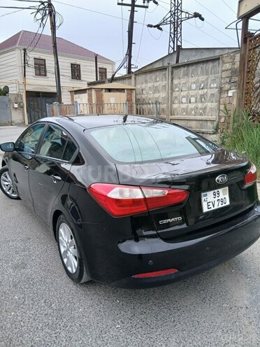 Kia Cerato-5