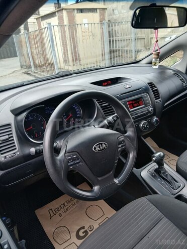 Kia Cerato-9