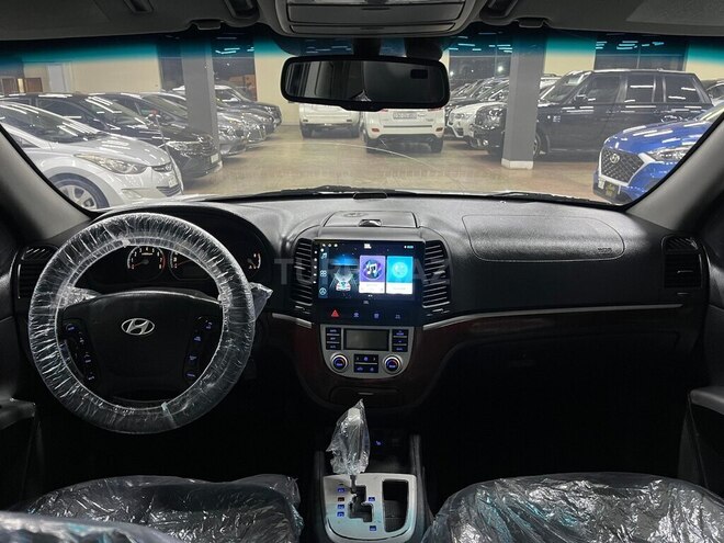Hyundai Santa Fe-8