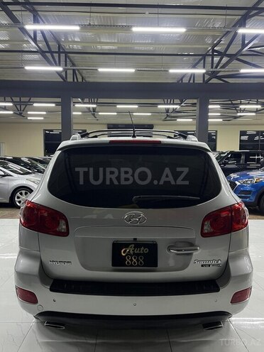 Hyundai Santa Fe-12