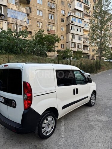 Fiat Doblo-4