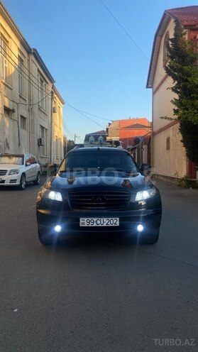Infiniti FX35-1