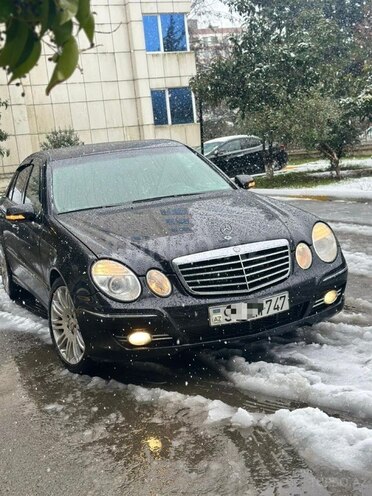 Mercedes E 220-2