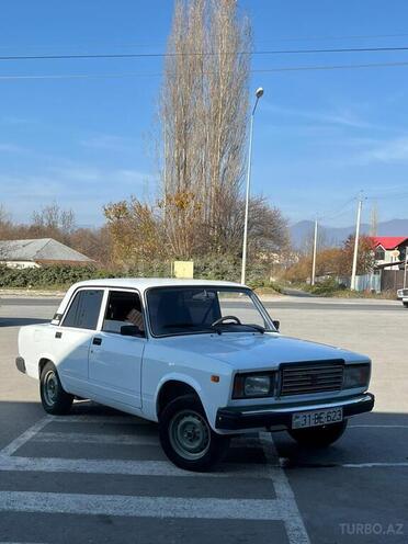 LADA (VAZ) 2107-5