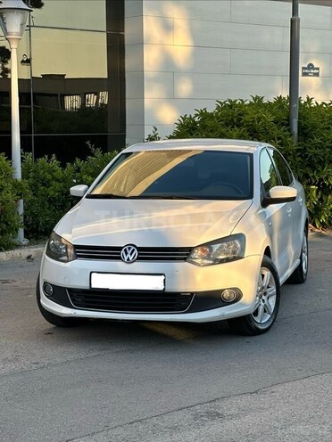 Volkswagen Polo-2