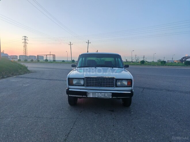 LADA (VAZ) 2107-2