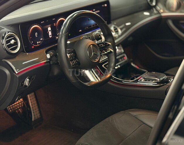 Mercedes E 200-8