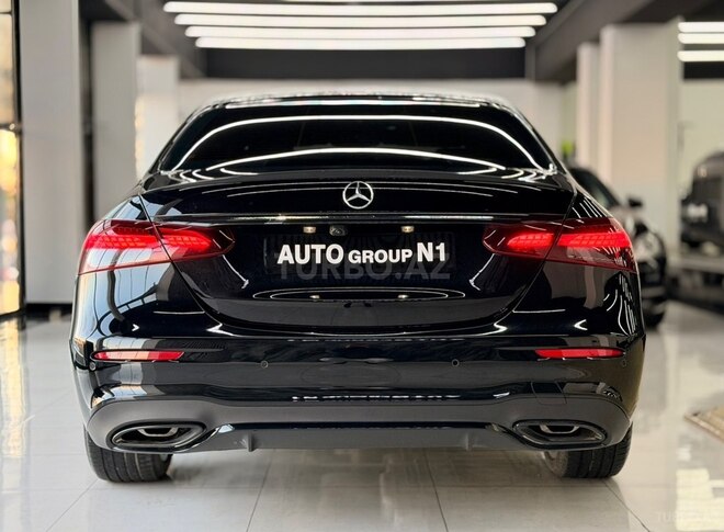 Mercedes E 200-4