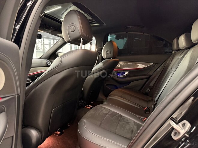 Mercedes E 200-10