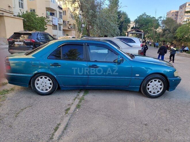 Mercedes C 220-9