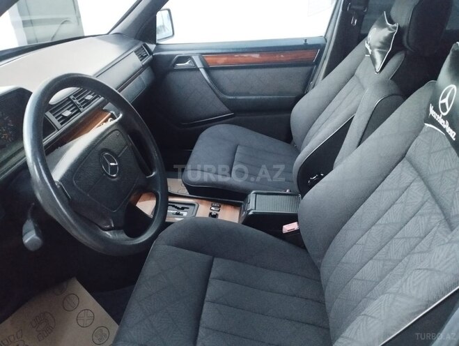 Mercedes E 220-8