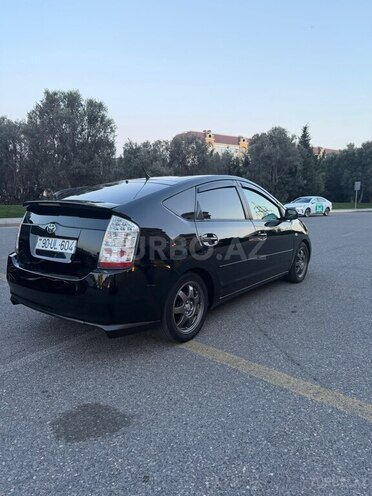 Toyota Prius-8