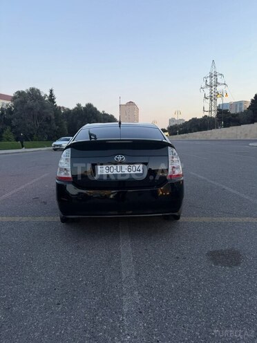 Toyota Prius-7