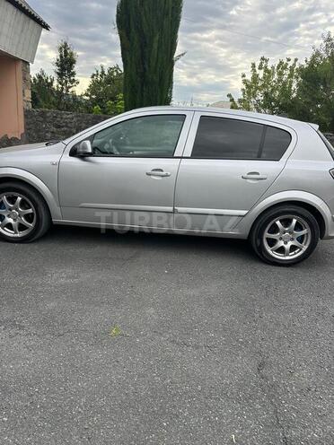 Opel Astra-3