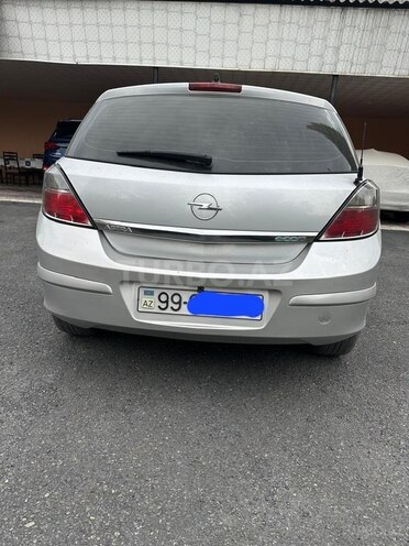 Opel Astra-2