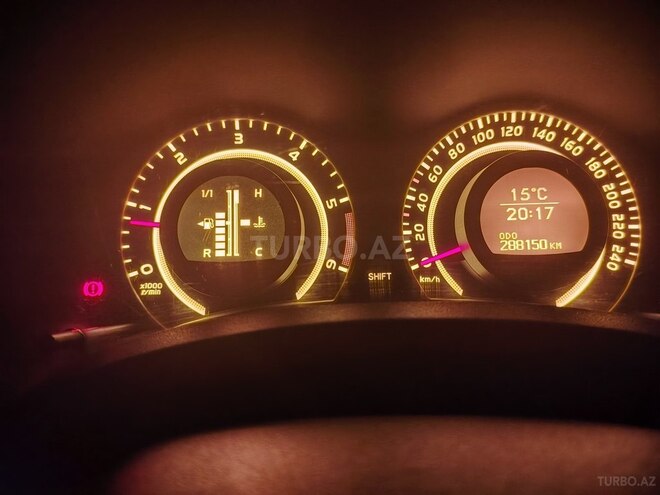 Toyota Auris-6