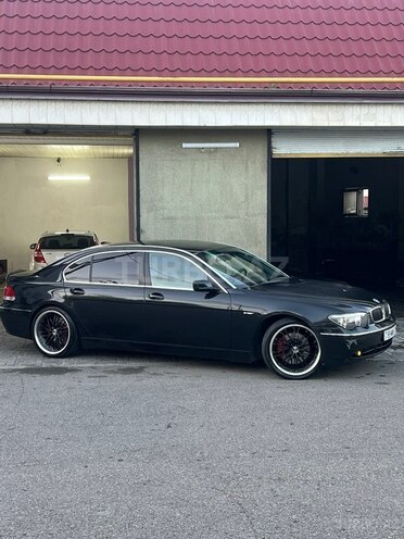BMW 745-2