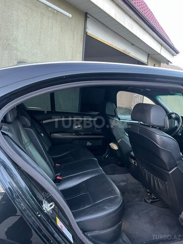 BMW 745-9