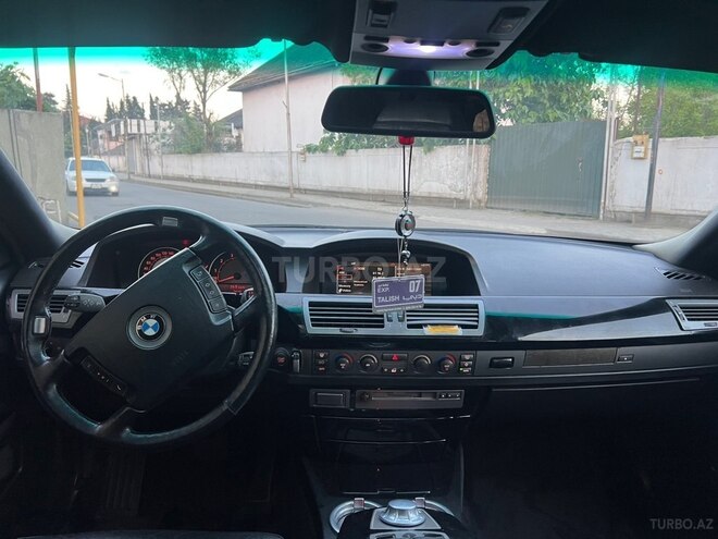 BMW 745-11