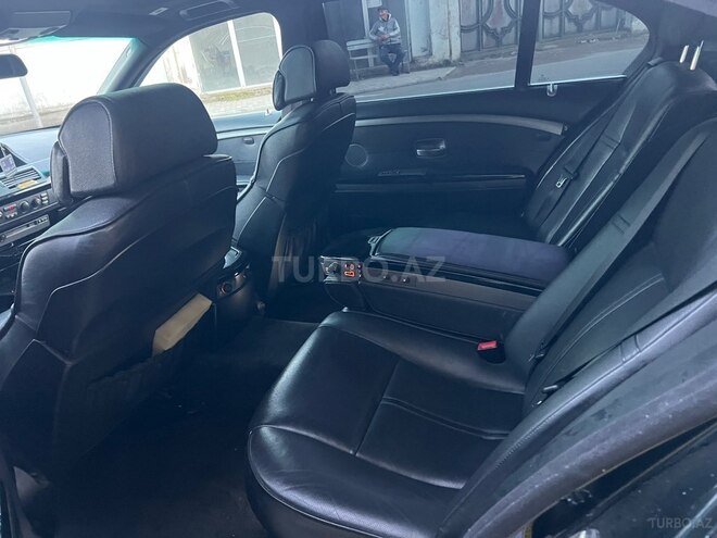 BMW 745-13