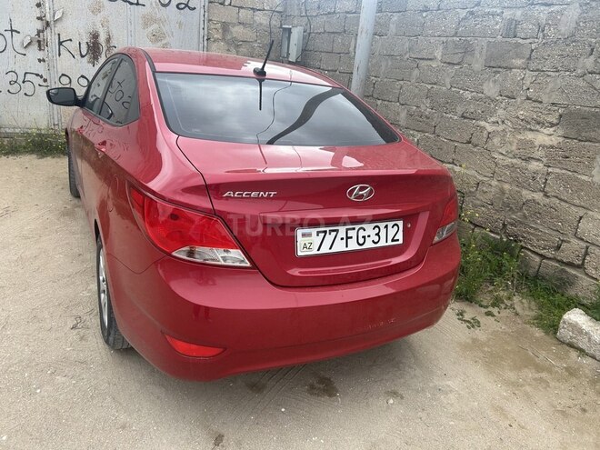 Hyundai Accent-5