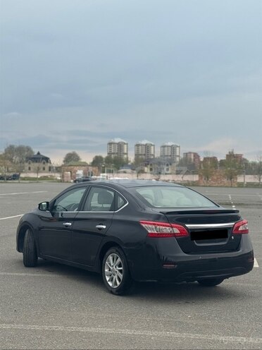 Nissan Sentra-4