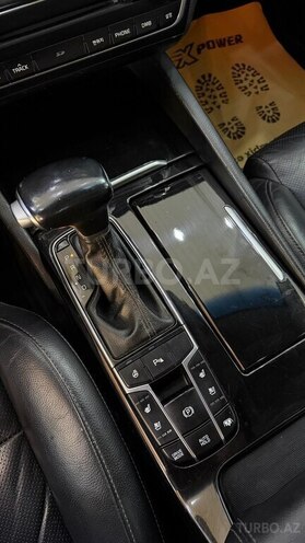 Kia K7-4