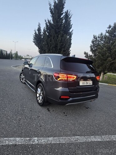 Kia Sorento-2
