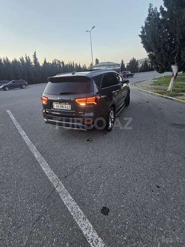 Kia Sorento-8