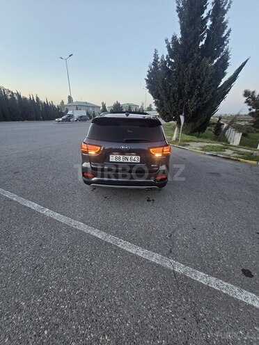Kia Sorento-9