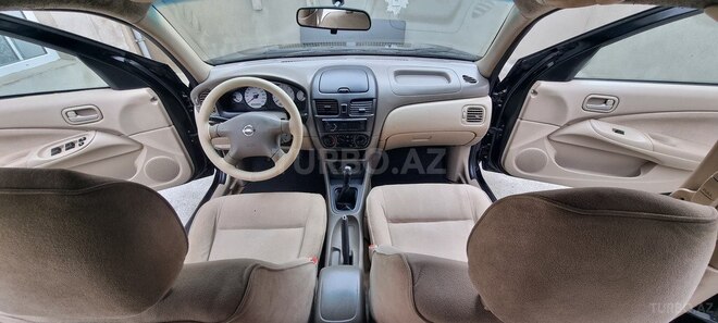 Nissan Sunny-13